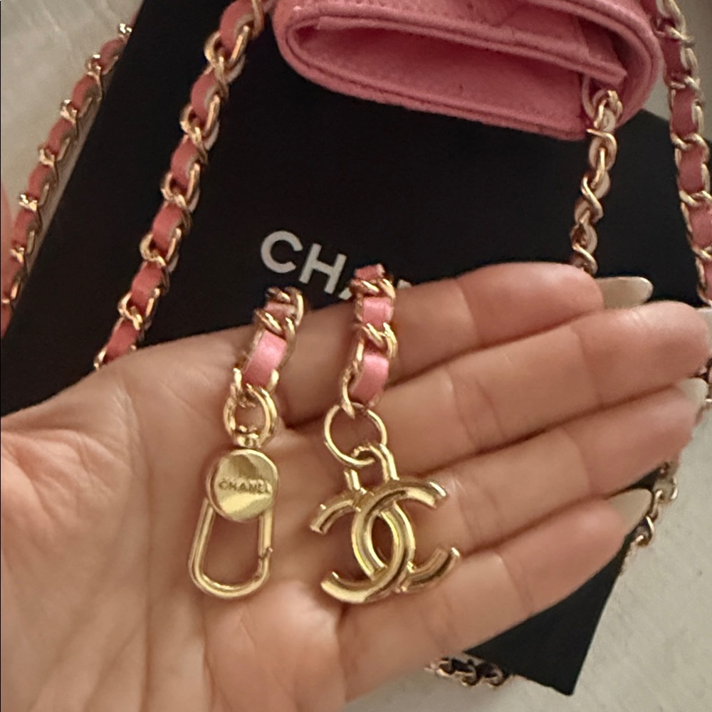 Chanel Pink Quilted Crossbody Wallet - Picture 2 of 10